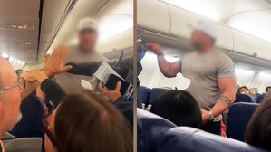 욕하더니 승객 향해 비닐봉지 '퍽'&hellip;기내 난동 남성 결국