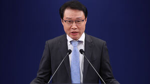 청와대 "이 대통령, '부동산 망국론' 우려&hellip;양도세 정상화 과정"