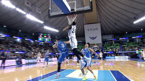 가스공사에 1점 차 역전승&hellip;멋진 '앨리웁 덩크'