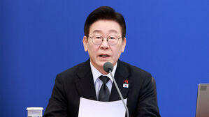 이 대통령 "국회 입법 속도 너무 느려&hellip;일을 할 수가 없다"