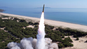 북한, 탄도미사일 수발 발사&hellip;당대회 앞두고 무력시위