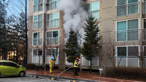 양주 아파트 화재로 50대 화상&hellip;"전기자전거 발화 추정"