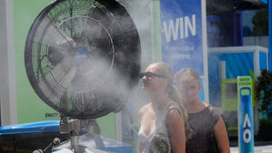 호주, 50도 육박 '극한 폭염'에 곳곳 산불&hellip;주민 대피