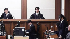 김건희 1심 징역 1년 8개월&hellip;혐의 중 '통일교 금품'만 유죄