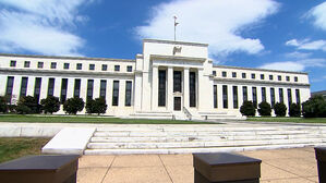 미국 연준, 경제 성장세 개선에 금리 동결&hellip;작년 7월 이후 처음