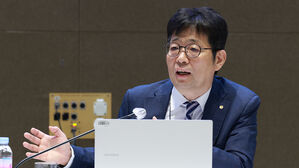 한은 "미국 통화정책 불확실성 지속될 것&hellip;시장 면밀 점검"