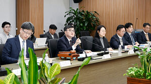 정부, 1천400조 연기금 코스닥으로 돌린다&hellip;'삼천닥' 뒷받침