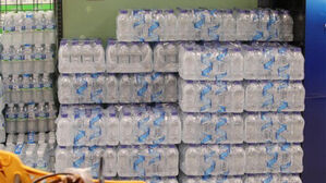 이마트&middot;롯데마트&middot;하나로마트에선 '무라벨 먹는샘물' 우선 판매