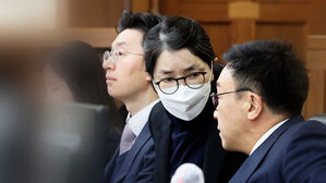 '통일교 금품수수' 김건희, 1심 징역 1년 8개월에 항소