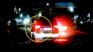 한밤에 경찰차 20대와 추격전&hellip;시속 100㎞ '만취' 질주