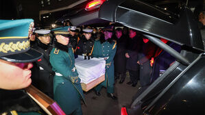 고 이해찬 전 총리 발인 엄수&hellip;유족, 정계인사 등 30여 명 참석