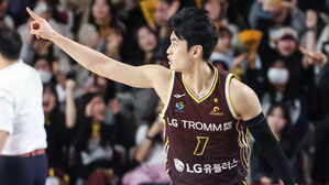 '유기상 24점 폭발' LG, 현대모비스 제압&hellip;KCC는 4연패 탈출