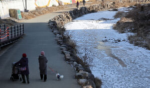 서울 하천 조경석에 석면 잔존&hellip;"홍제&middot;전농천 더 위험"