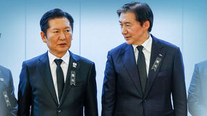 "합당 논의 멈춰야" 재반발&hellip;"집안 정리부터" 저격