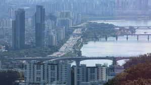 서울 중소형 아파트값, 한강 이남 11개구 평균 18억 원 첫 돌파