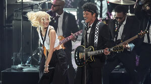 로제, 브루노에 '볼뽀뽀'&hellip;그래미 오프닝 "아파트 아파트"