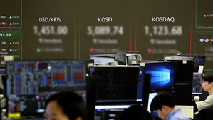 코스피 장중 한때 5,000 아래로&hellip;올해 첫 '매도 사이드카' 발동