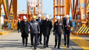 '60조 잠수함' 수주 책임 캐나다 국방 조달 장관, 한화오션 거제 사업장 방문