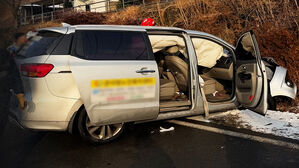 복지센터 가던 차 눈길 미끄러져&hellip;80대 노모 결국 숨져