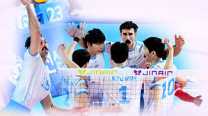 '러셀 23점' 대한항공, 선두 승점 1점 차 추격