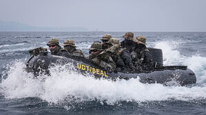 해군 특전요원 동해안 일대서 혹한기 훈련