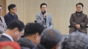 장동혁 "전두환 사진 필요성&middot;적정성 논의한 바 없다"