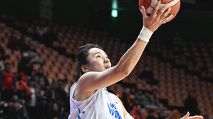 '김단비 개인 최다 42점' 우리은행, BNK에 연장 승리