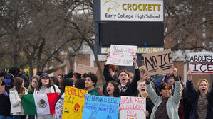 10대 목소리 커진 반ICE 시위&hellip;고등학생 이어 중학생까지 동참