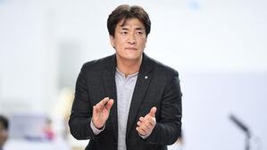 차상현 여자배구 감독, '1+2년' 계약&hellip;아시안게임 후 중간평가