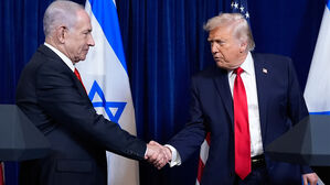 '투트랙' 트럼프 "이란과 핵 협상 계속"&hellip;2번째 항모도 준비