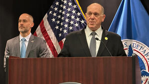 트럼프 행정부, 미네소타 대규모 이민 단속 작전 종료 선언