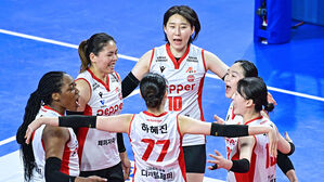 페퍼저축은행, 기업은행 잡고 팀 창단 후 한 시즌 최다 12승