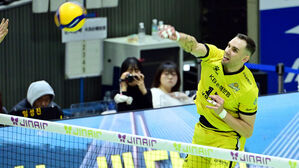 '비예나 트리플크라운' KB손보, 한전 잡고 3위 도약