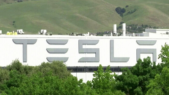 Sweden Opposes Tesla FSD Launch in Europe Over Speed Limit Concerns