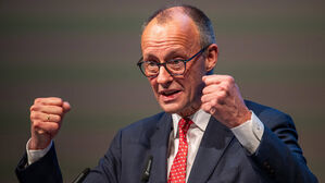 독일 총리, 미국에 '무역 바주카포' 엄포 놓고 중국행