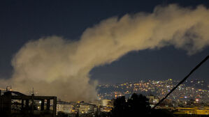 헤즈볼라 '하메네이 암살'에 보복 가세&hellip;이스라엘도 맞불 공습