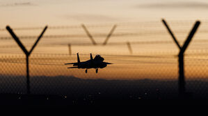 미군 F-15 3대 추락&hellip;"쿠웨이트 방공망 오발"