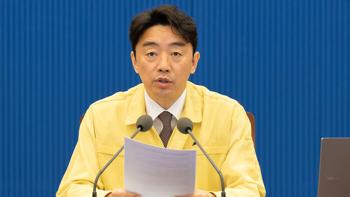 강훈식 "UAE서 한국 국민 태운 여객기 출발&hellip;원유 600만 배럴 도입"