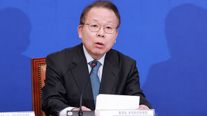 민주당, 제주&middot;전북지사 후보 경선키로&hellip;현역 지사 포함 '3파전'