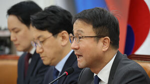 국민의힘 결의문에 민주 "선거용 절연쇼"