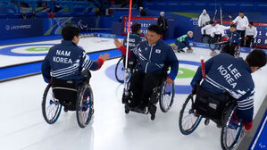 휠체어컬링 혼성팀, 이탈리아 격파&hellip;4위로 준결승 진출