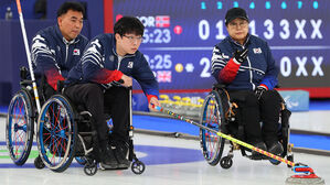 '역대 최고 성적' 한국, 휠체어컬링서 또 메달 겨냥