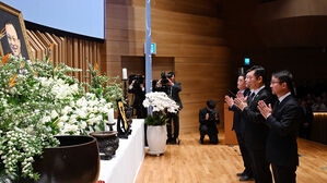 고 이해찬 총리 49재&hellip;"김대중&middot;노무현 전 대통령과 옛이야기 나누시길"