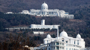 '통일교 금품' 의혹 전재수, 피의자로 첫 소환