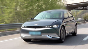 "기름 안 쓰는 전기차, 5부제 예외"&hellip;형평성 논란