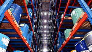 페인트도 수액 포장재도 초비상&hellip;"2&sim;3주 치밖에 없다"