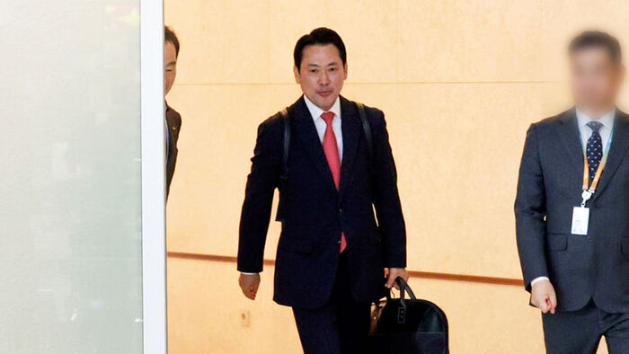 "난데없는 방미" 논란에 "해야 할 일"&hellip;"직무 유기" 비판