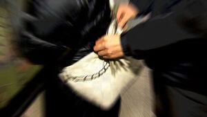 "여성 뒤 접근하더니" 30만 원 털렸다&hellip;제주서 무슨 일