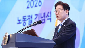 이 대통령 지지율 64%로 전주 대비 3%p↓&hellip;민주 46%&middot;국힘 21%