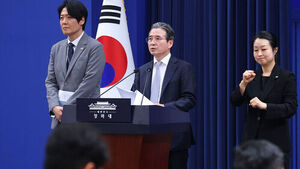 청와대 "5&middot;9 이후 주택 가격 상승 완만할 것&hellip;공급은 예고대로"